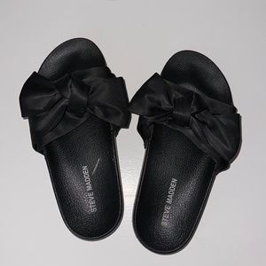 Steve Madden Bow Slides